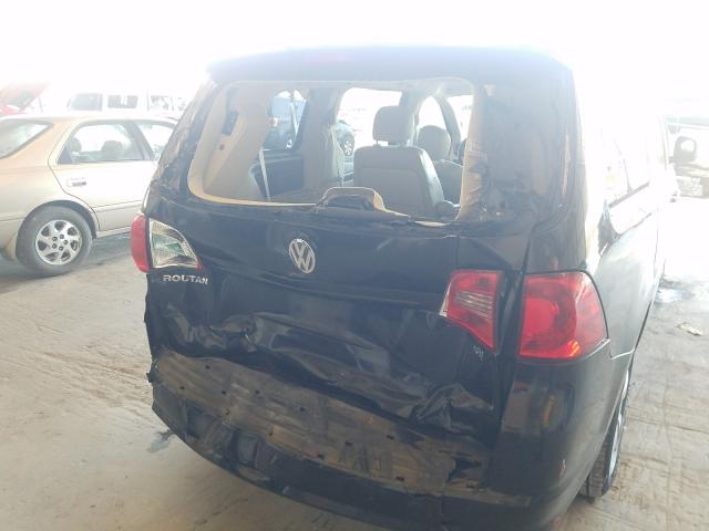 Photo 8 VIN: 2V4RW3D15AR202307 - VOLKSWAGEN ROUTAN SE 