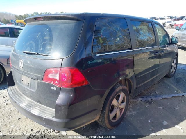 Photo 3 VIN: 2V4RW3D15AR231399 - VOLKSWAGEN ROUTAN 