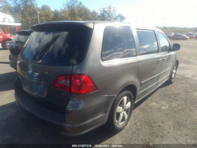 Photo 3 VIN: 2V4RW3D15AR245903 - VOLKSWAGEN ROUTAN 