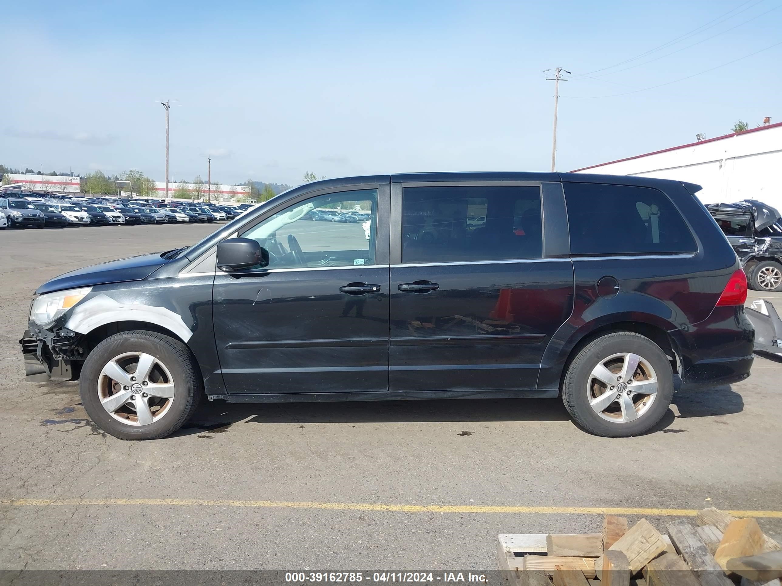 Photo 14 VIN: 2V4RW3D15AR280165 - VOLKSWAGEN ROUTAN 