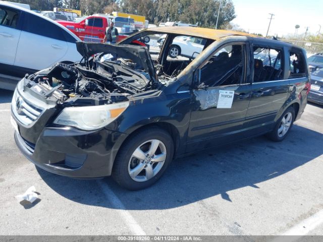 Photo 1 VIN: 2V4RW3D15AR325055 - VOLKSWAGEN ROUTAN 