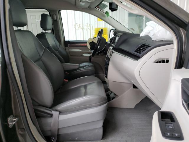 Photo 4 VIN: 2V4RW3D15AR333205 - VOLKSWAGEN ROUTAN SE 