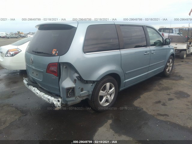 Photo 3 VIN: 2V4RW3D15AR388298 - VOLKSWAGEN ROUTAN 