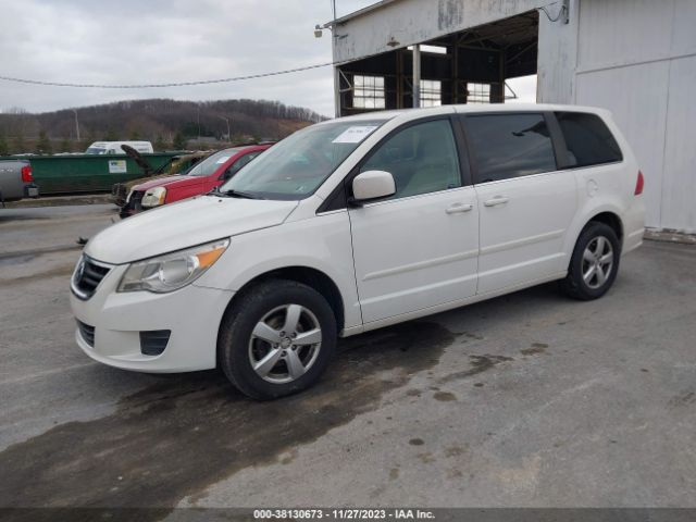 Photo 1 VIN: 2V4RW3D15AR406833 - VOLKSWAGEN ROUTAN 