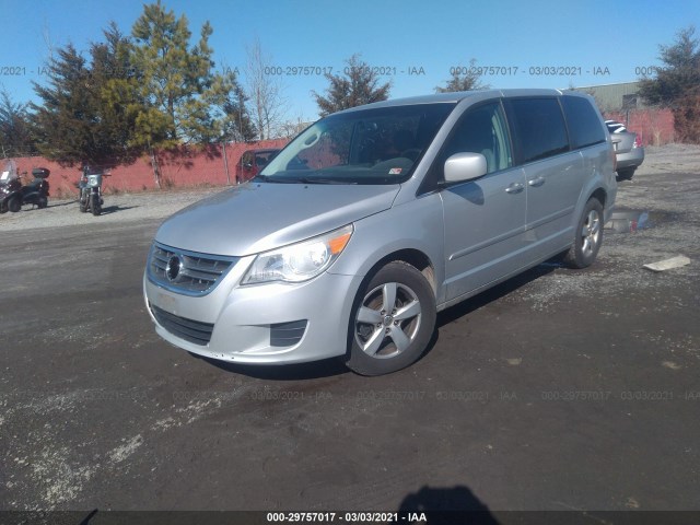 Photo 1 VIN: 2V4RW3D16AR186747 - VOLKSWAGEN ROUTAN 