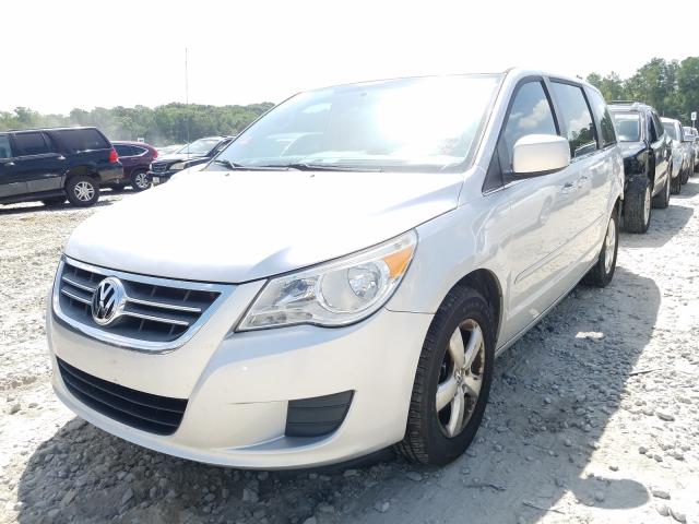 Photo 1 VIN: 2V4RW3D16AR209279 - VOLKSWAGEN ROUTAN SE 