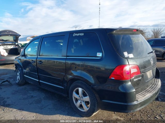 Photo 2 VIN: 2V4RW3D16AR236790 - VOLKSWAGEN ROUTAN 