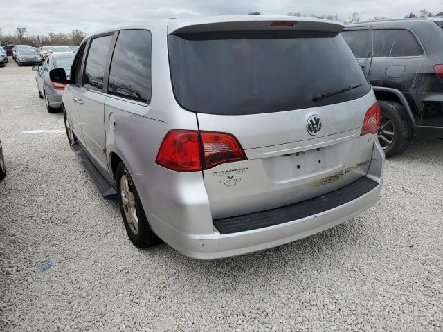 Photo 2 VIN: 2V4RW3D16AR237065 - VOLKSWAGEN ROUTAN SE 