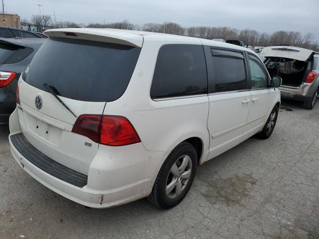 Photo 2 VIN: 2V4RW3D16AR295080 - VOLKSWAGEN ROUTAN SE 