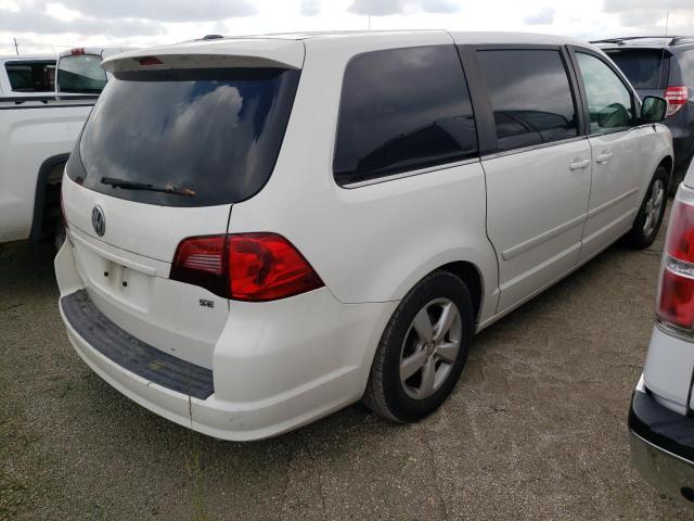 Photo 3 VIN: 2V4RW3D16AR333228 - VOLKSWAGEN ROUTAN SE 