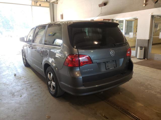 Photo 2 VIN: 2V4RW3D16AR429098 - VOLKSWAGEN ROUTAN SE 