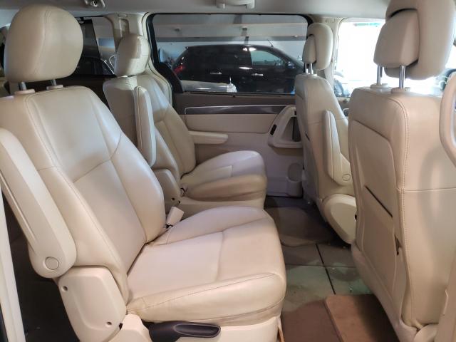 Photo 5 VIN: 2V4RW3D16AR429098 - VOLKSWAGEN ROUTAN SE 