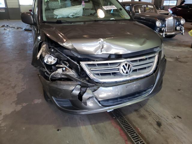 Photo 8 VIN: 2V4RW3D16AR429098 - VOLKSWAGEN ROUTAN SE 