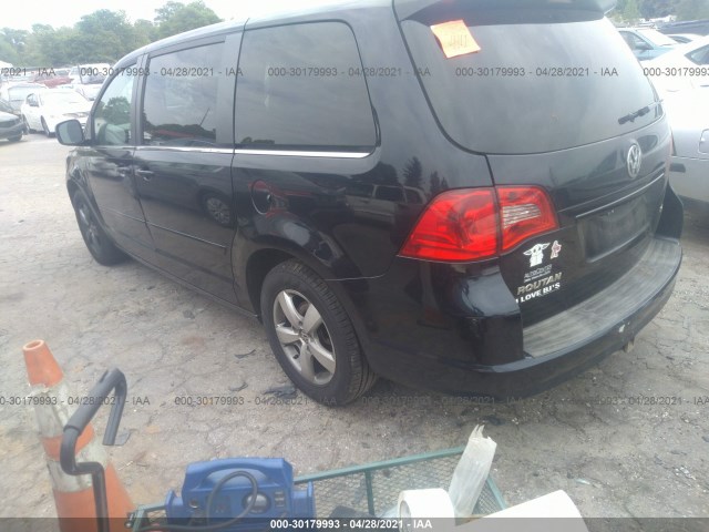 Photo 2 VIN: 2V4RW3D17AR166667 - VOLKSWAGEN ROUTAN 