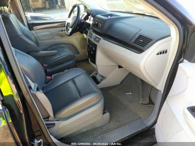 Photo 4 VIN: 2V4RW3D17AR231274 - VOLKSWAGEN ROUTAN 