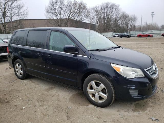 Photo 3 VIN: 2V4RW3D17AR305941 - VOLKSWAGEN ROUTAN SE 