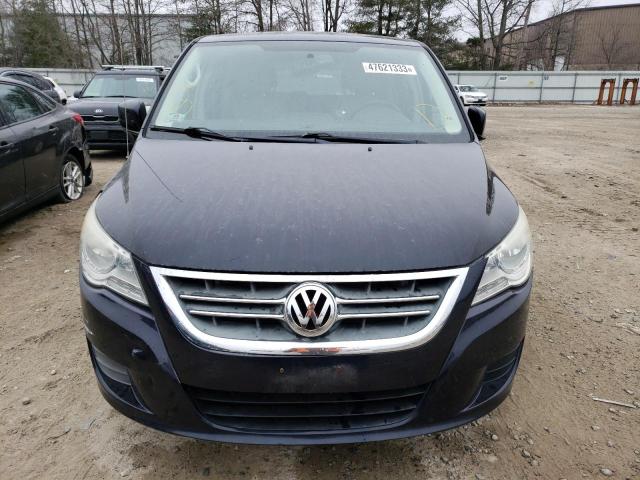 Photo 4 VIN: 2V4RW3D17AR305941 - VOLKSWAGEN ROUTAN SE 