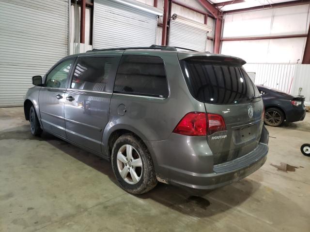 Photo 2 VIN: 2V4RW3D17AR424153 - VOLKSWAGEN ROUTAN SE 