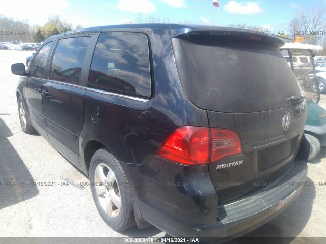 Photo 2 VIN: 2V4RW3D18AR294528 - VOLKSWAGEN ROUTAN 