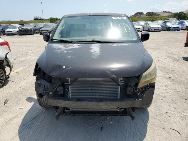 Photo 4 VIN: 2V4RW3D18AR295159 - VOLKSWAGEN ROUTAN SE 