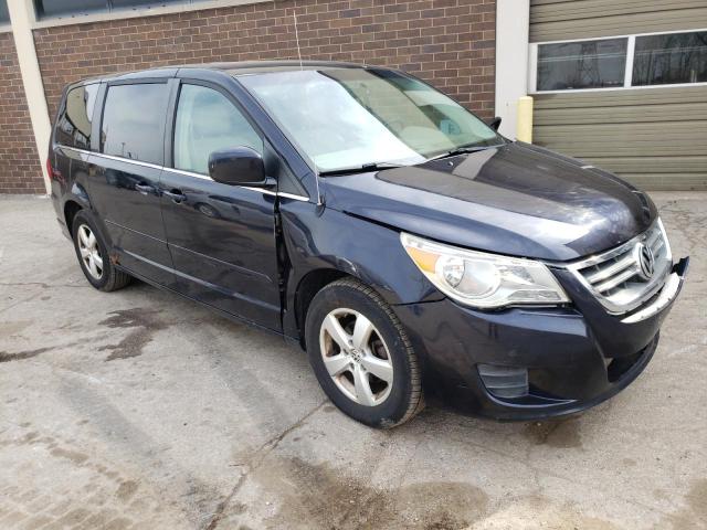 Photo 3 VIN: 2V4RW3D18AR424369 - VOLKSWAGEN ROUTAN SE 