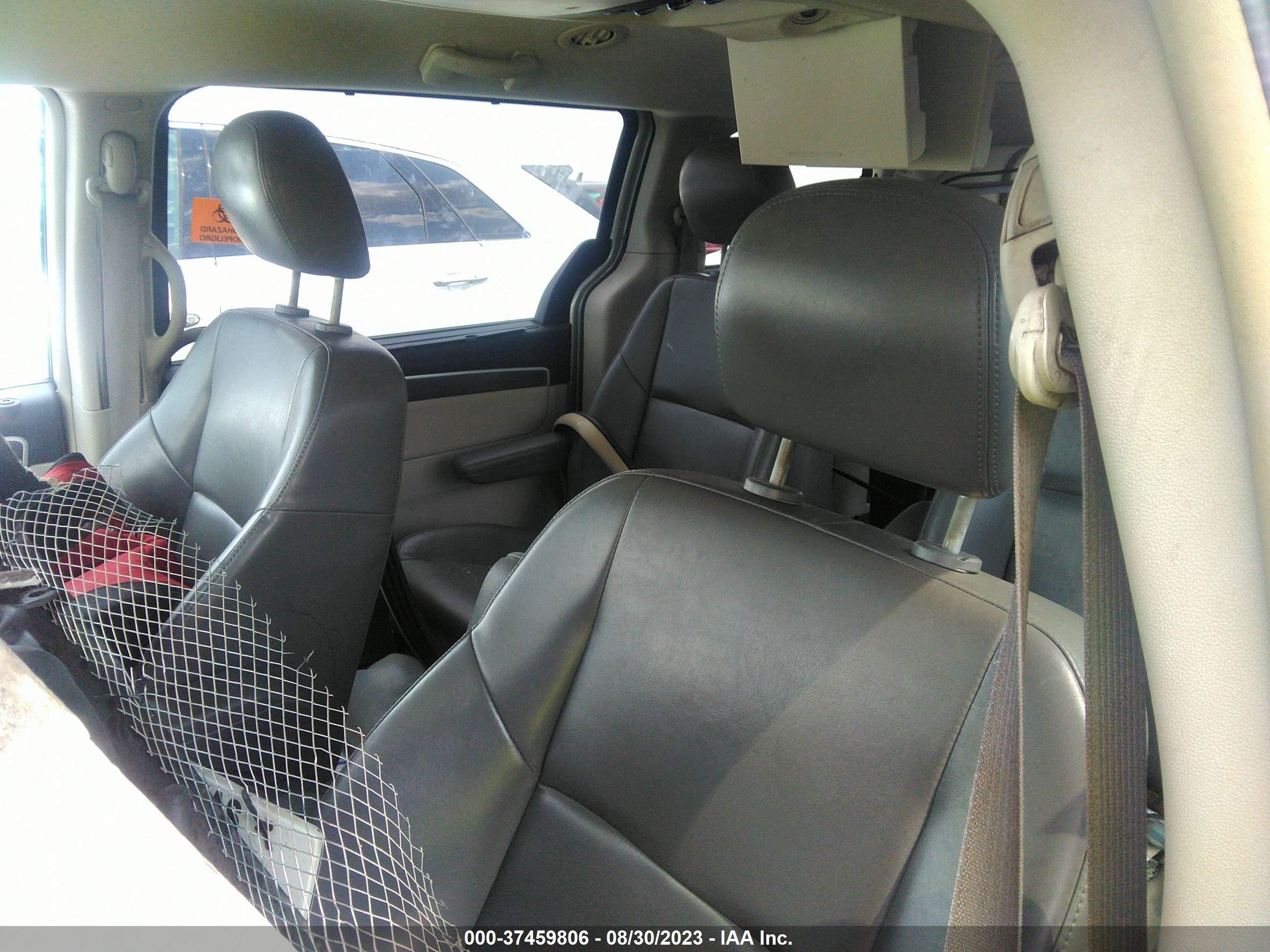 Photo 7 VIN: 2V4RW3D19AR195801 - VOLKSWAGEN ROUTAN 