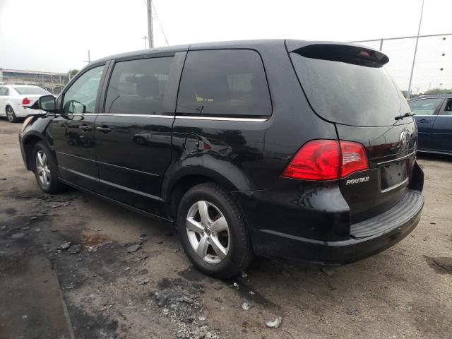 Photo 2 VIN: 2V4RW3D19AR272330 - VOLKSWAGEN ROUTAN SE 