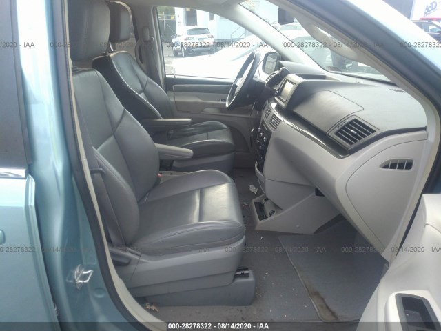 Photo 4 VIN: 2V4RW3D19AR280086 - VOLKSWAGEN ROUTAN 