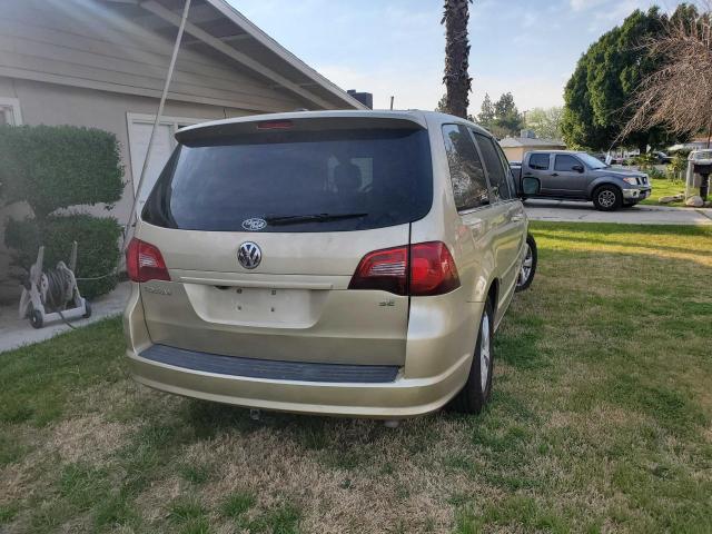 Photo 3 VIN: 2V4RW3D19AR294473 - VOLKSWAGEN ROUTAN SE 