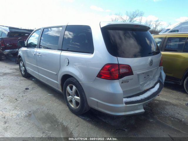 Photo 2 VIN: 2V4RW3D19AR296479 - VOLKSWAGEN ROUTAN 