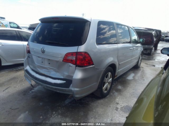 Photo 3 VIN: 2V4RW3D19AR296479 - VOLKSWAGEN ROUTAN 