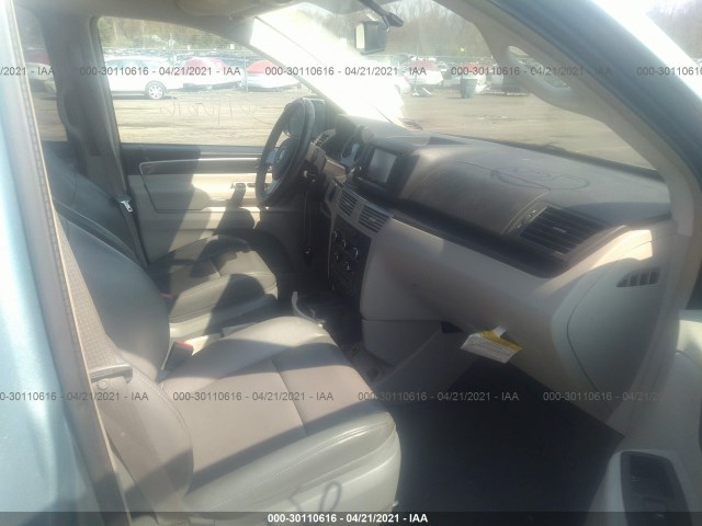 Photo 4 VIN: 2V4RW3D19AR406835 - VOLKSWAGEN ROUTAN 