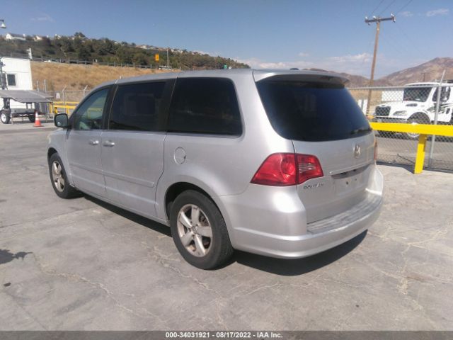 Photo 2 VIN: 2V4RW3D1XAR272434 - VOLKSWAGEN ROUTAN 