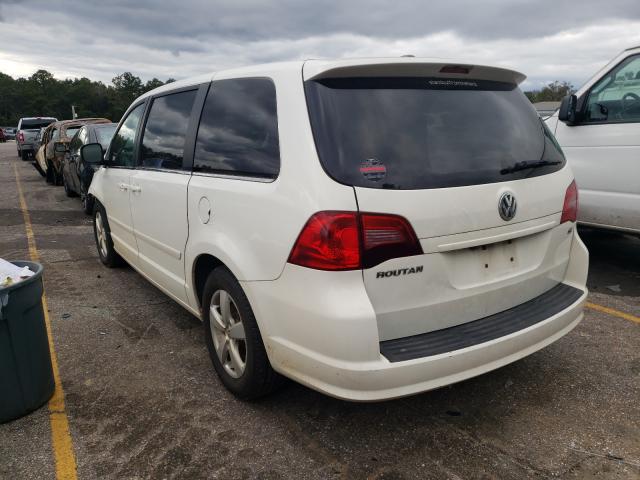 Photo 2 VIN: 2V4RW3D1XAR295549 - VOLKSWAGEN ROUTAN SE 