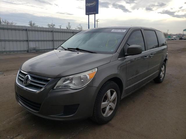 Photo 1 VIN: 2V4RW3D1XAR296197 - VOLKSWAGEN ROUTAN SE 