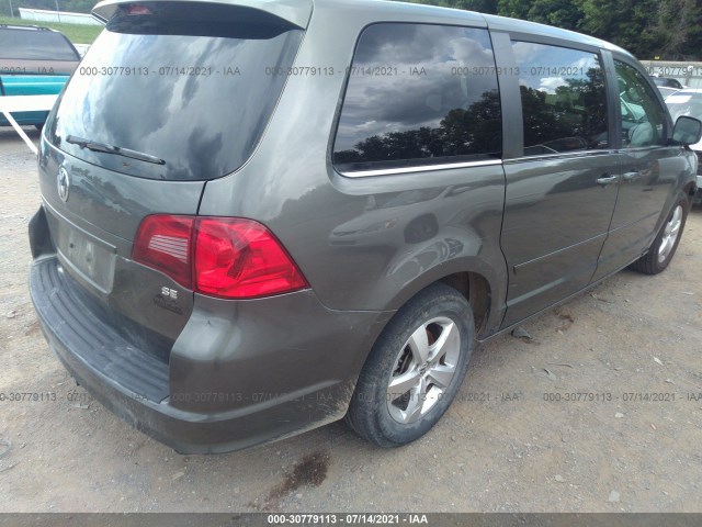 Photo 3 VIN: 2V4RW3D1XAR301107 - VOLKSWAGEN ROUTAN 