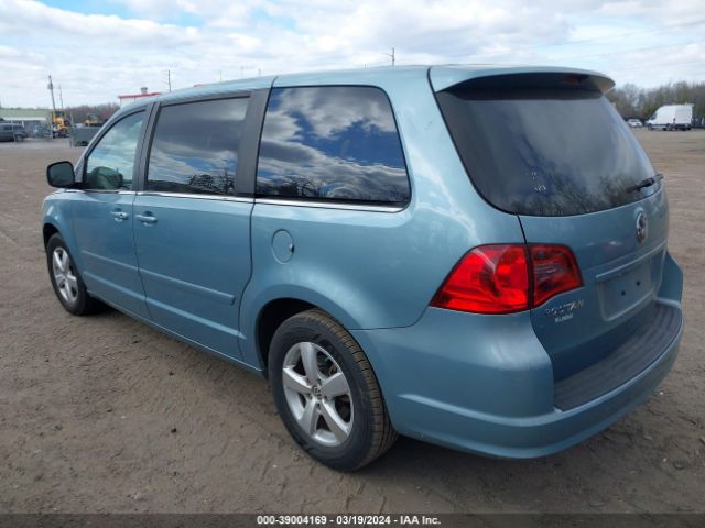 Photo 2 VIN: 2V4RW3D1XAR323284 - VOLKSWAGEN ROUTAN 