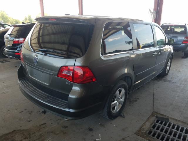 Photo 3 VIN: 2V4RW3D1XAR324645 - VOLKSWAGEN ROUTAN SE 