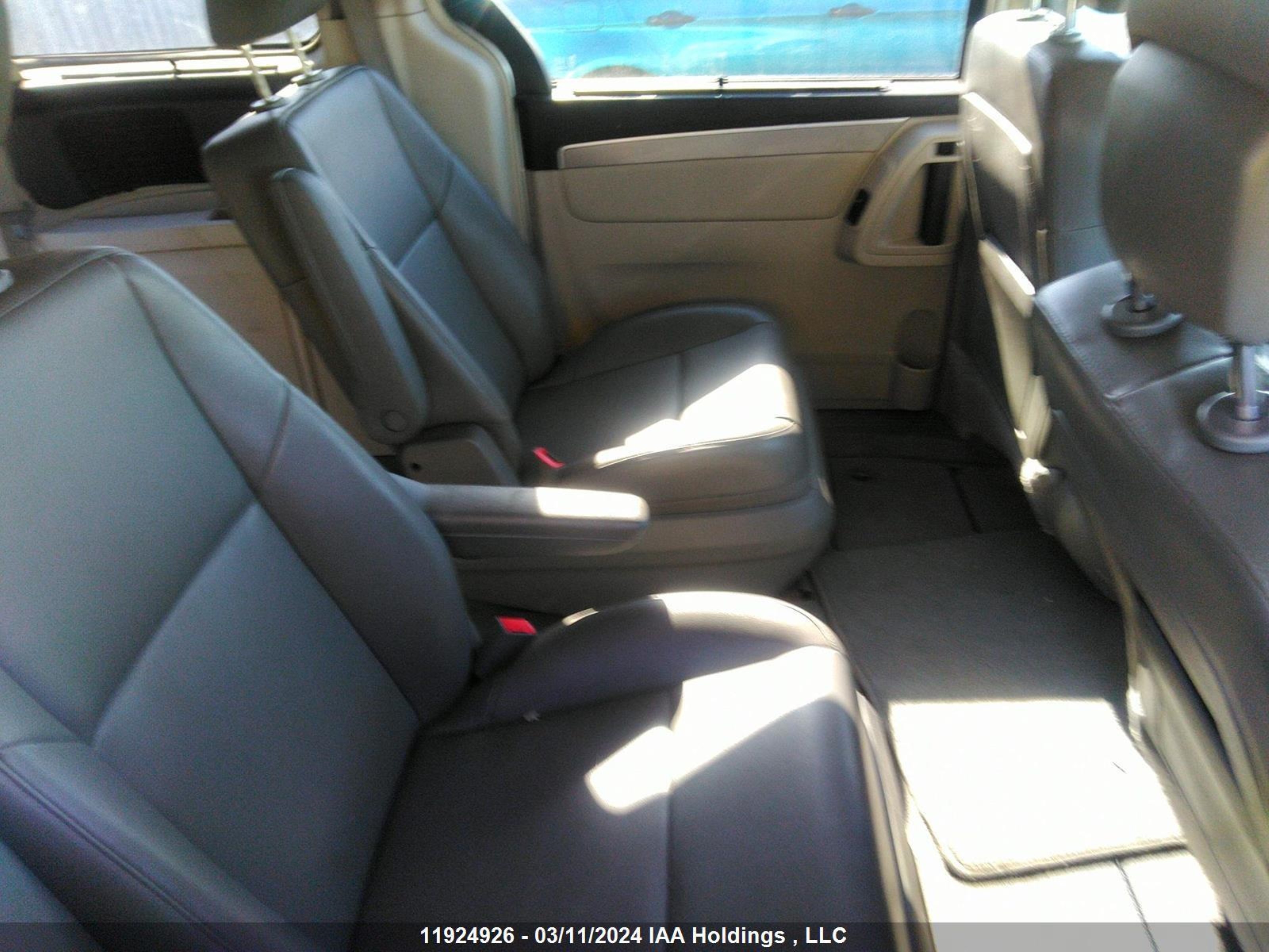 Photo 7 VIN: 2V4RW3DG0BR670340 - VOLKSWAGEN ROUTAN 