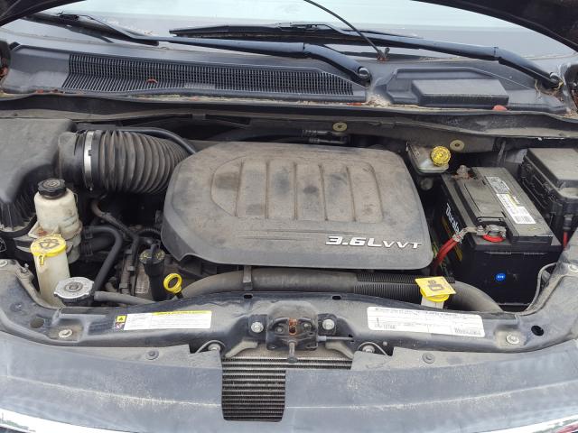 Photo 6 VIN: 2V4RW3DG1BR625939 - VOLKSWAGEN ROUTAN SE 