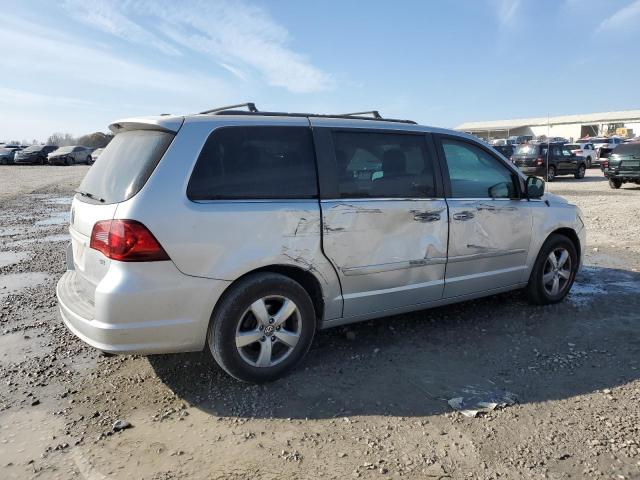 Photo 2 VIN: 2V4RW3DG1BR717391 - VOLKSWAGEN ROUTAN SE 