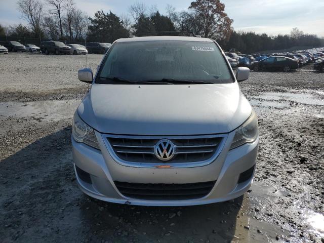 Photo 4 VIN: 2V4RW3DG1BR717391 - VOLKSWAGEN ROUTAN SE 