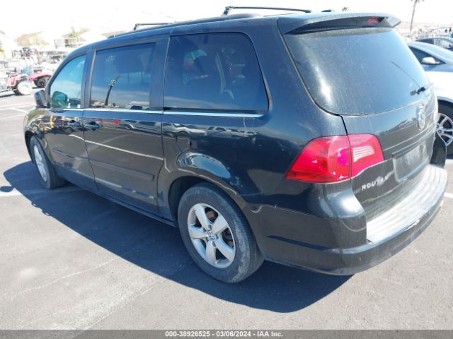 Photo 2 VIN: 2V4RW3DG1BR718055 - VOLKSWAGEN ROUTAN 