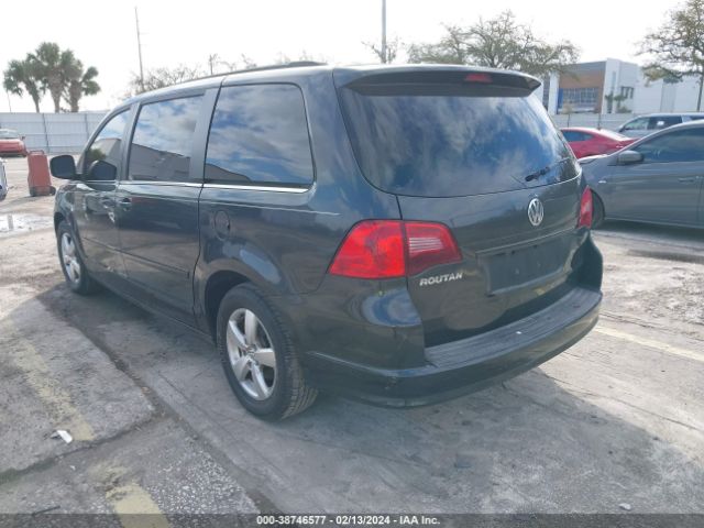 Photo 2 VIN: 2V4RW3DG2BR695014 - VOLKSWAGEN ROUTAN 