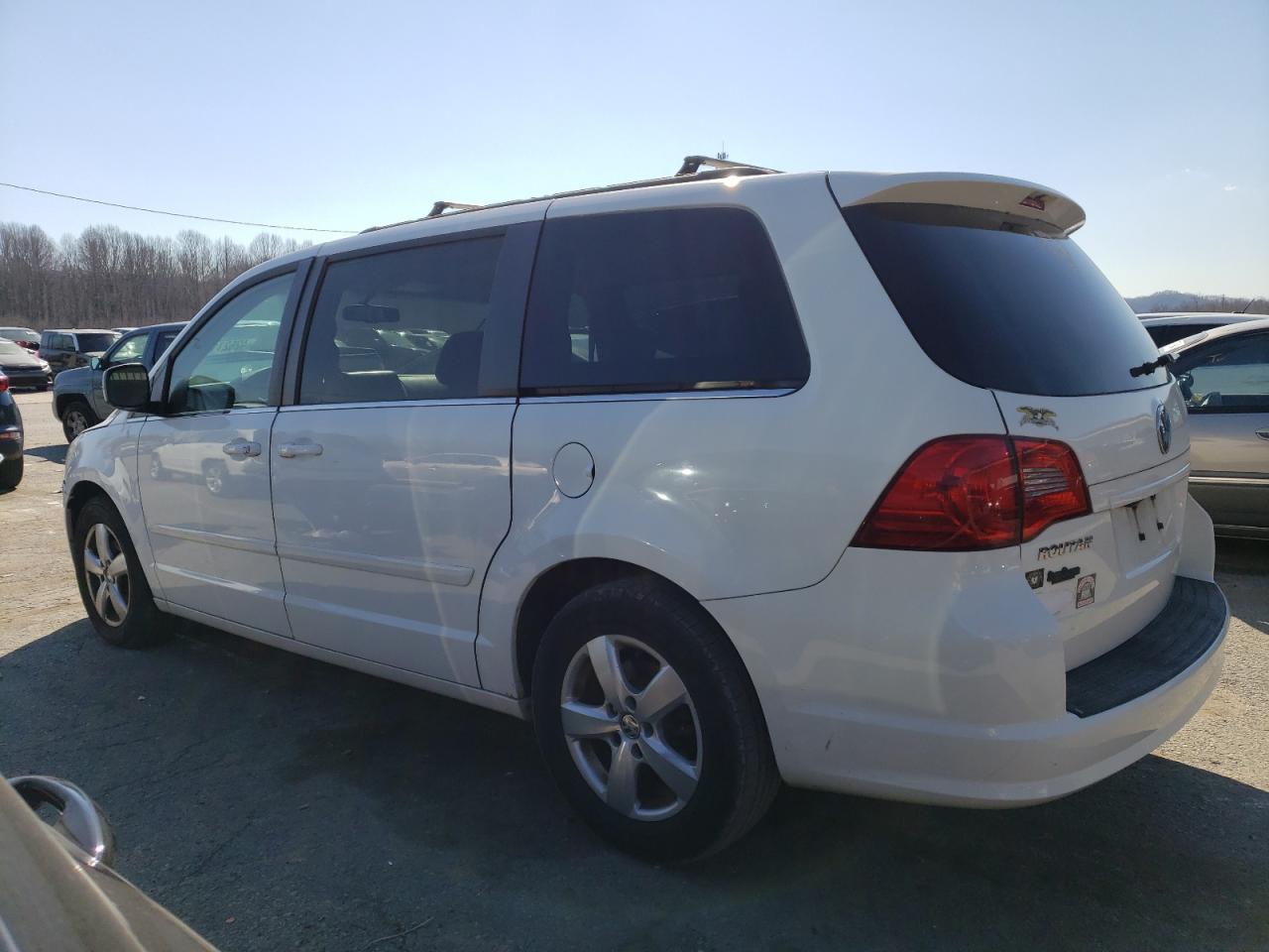 Photo 1 VIN: 2V4RW3DG3BR634268 - VOLKSWAGEN ROUTAN 