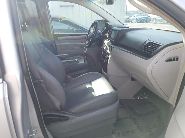 Photo 4 VIN: 2V4RW3DG3BR642001 - VOLKSWAGEN ROUTAN SE 