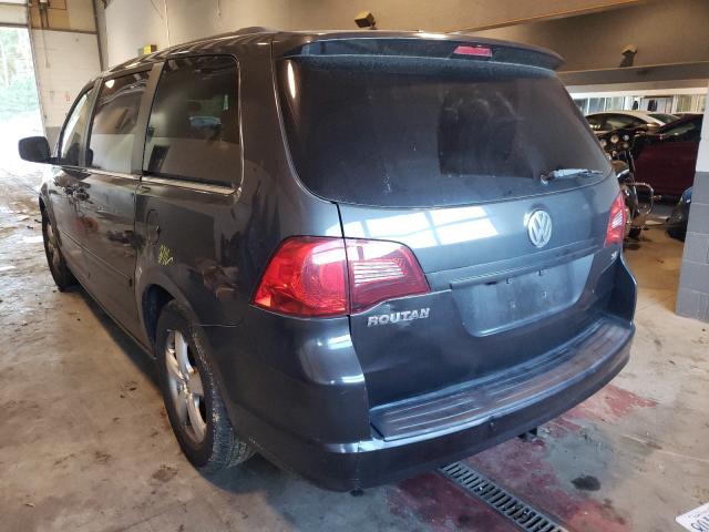 Photo 2 VIN: 2V4RW3DG3BR695698 - VOLKSWAGEN ROUTAN SE 