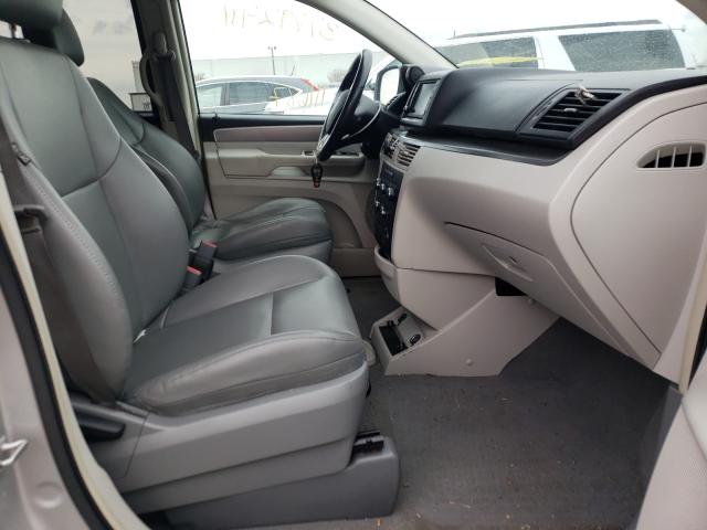 Photo 4 VIN: 2V4RW3DG4BR670342 - VOLKSWAGEN ROUTAN SE 