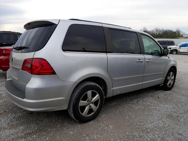 Photo 2 VIN: 2V4RW3DG4BR695001 - VOLKSWAGEN ROUTAN SE 