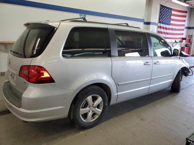 Photo 2 VIN: 2V4RW3DG5BR625703 - VOLKSWAGEN ROUTAN 